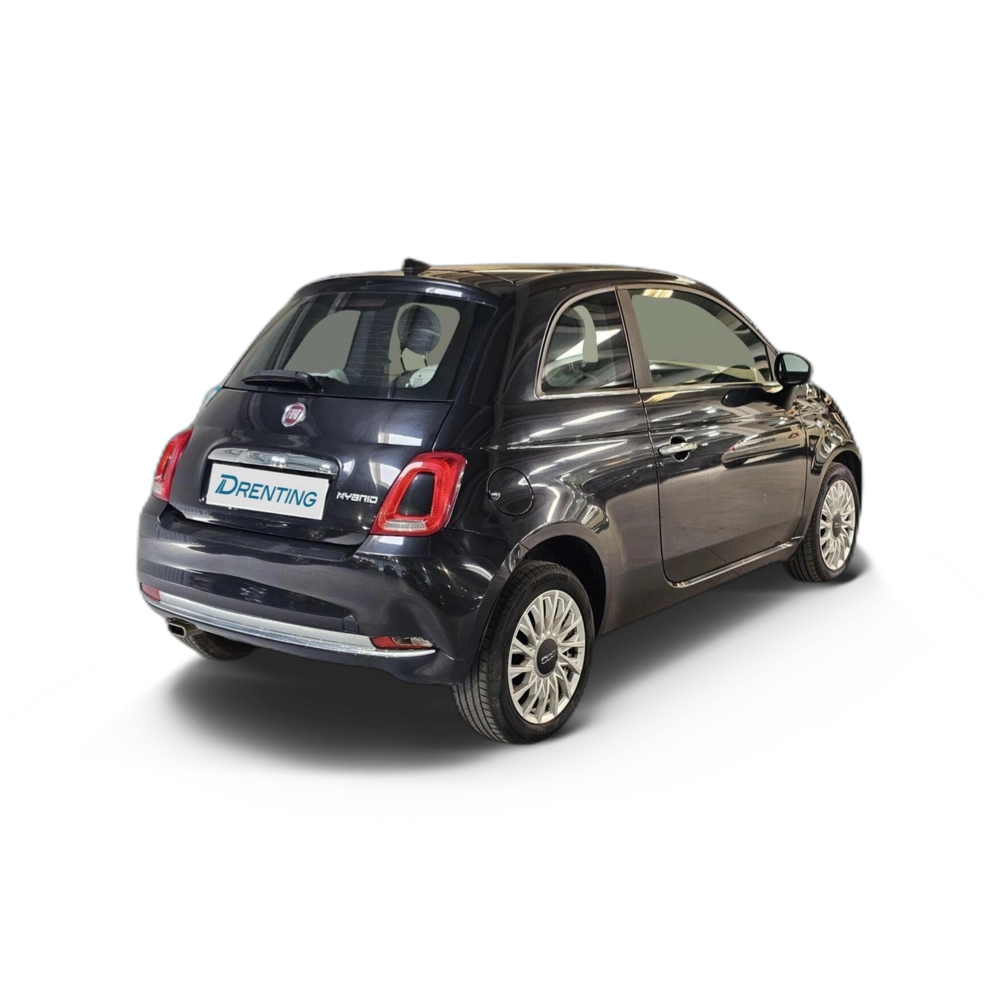 Renting FIAT 500 1.0 Hybrid Dolcevita 52kW 4 2