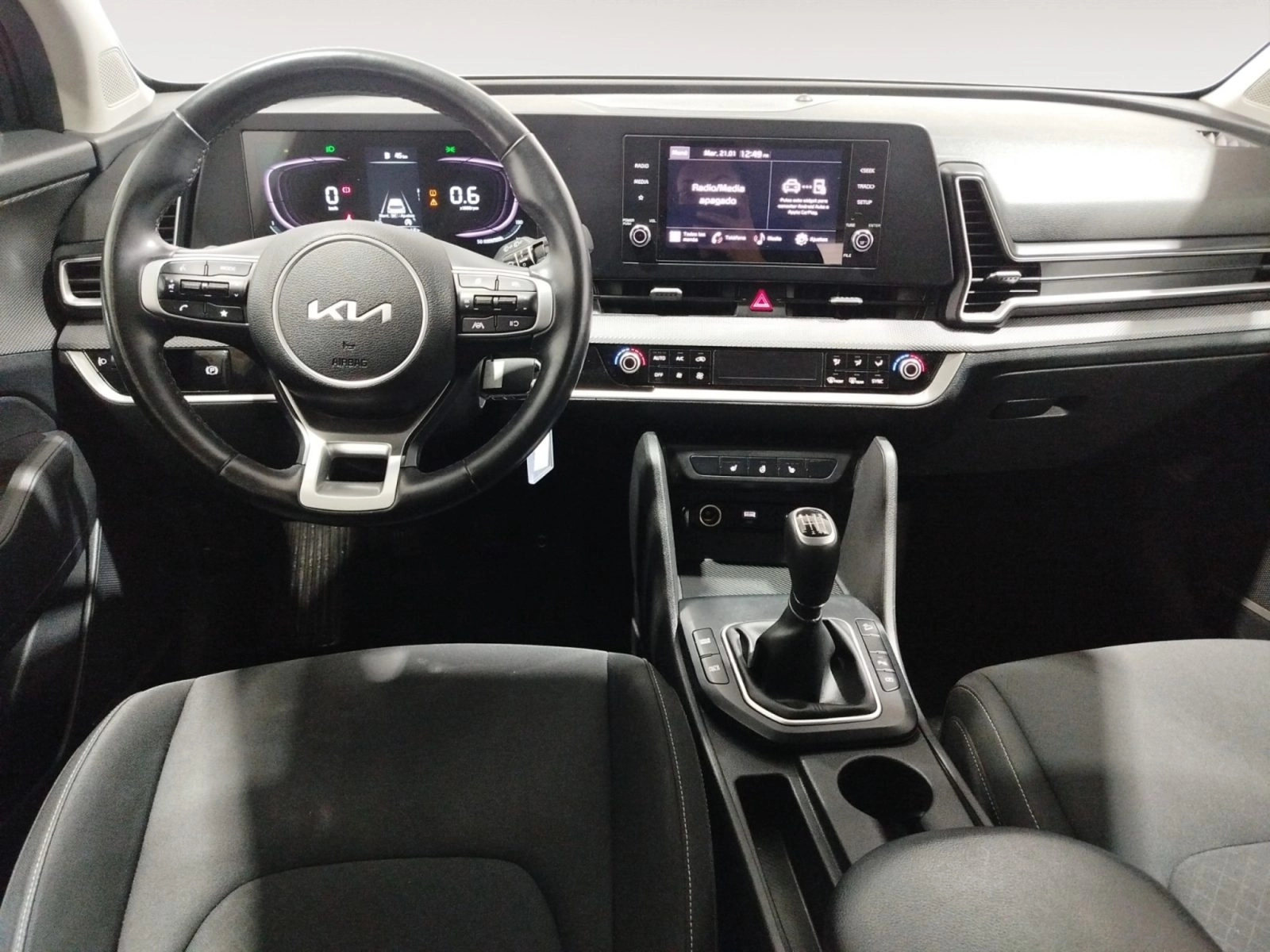 Renting Kia Sportage 1.6 T-GDI Concept