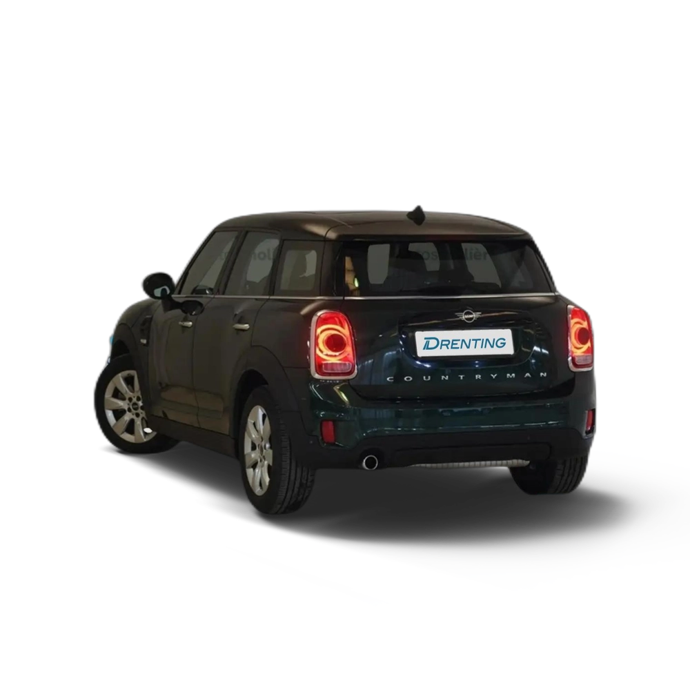 Renting MINI Cooper Countryman Verde 1