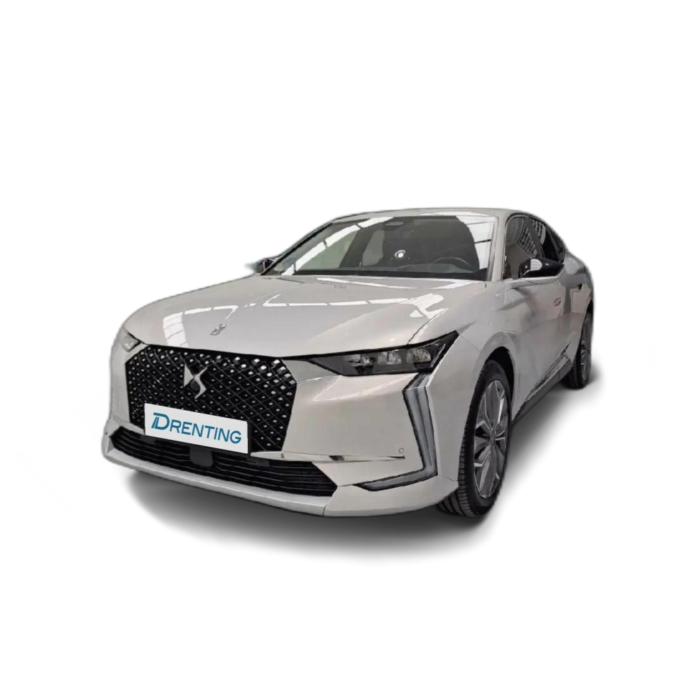Renting DS Automobiles DS 4 PureTech 130 auto Trocadero Blanco