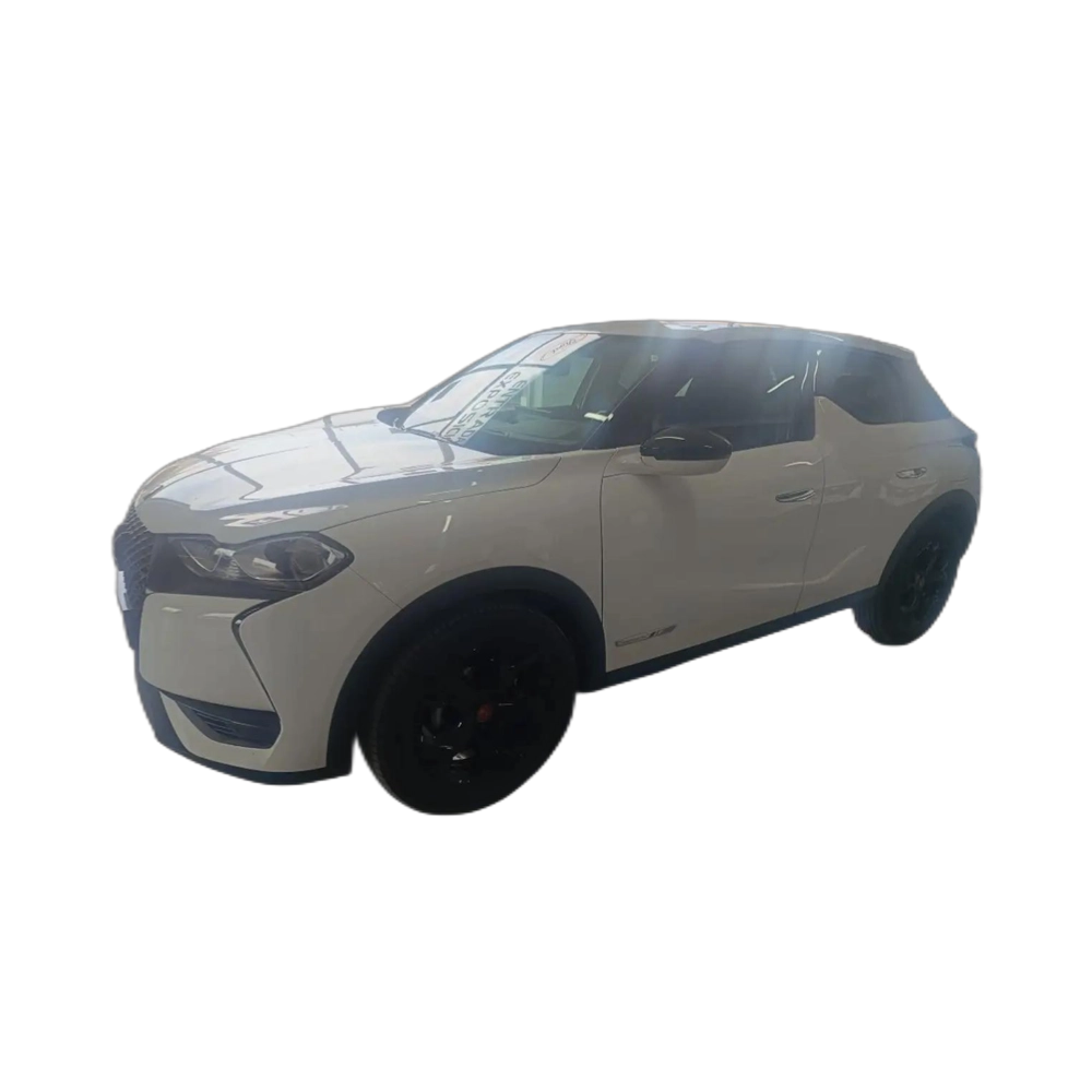 Renting DS Automobiles DS 3 Crossback Puretech Chic 100 Blanco 2
