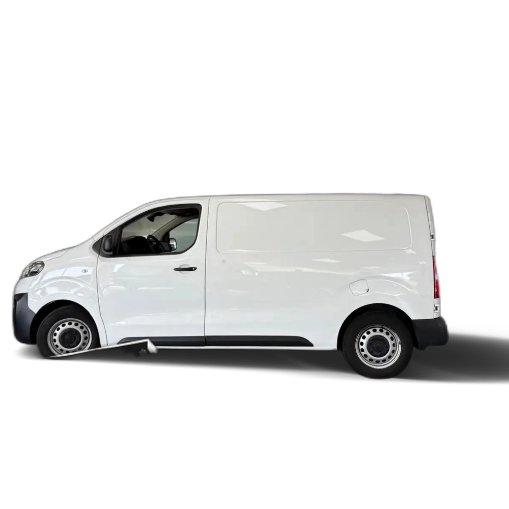 Renting Fiat Scudo MT 6 BUSINESS l1h1 102CV Blanco 1