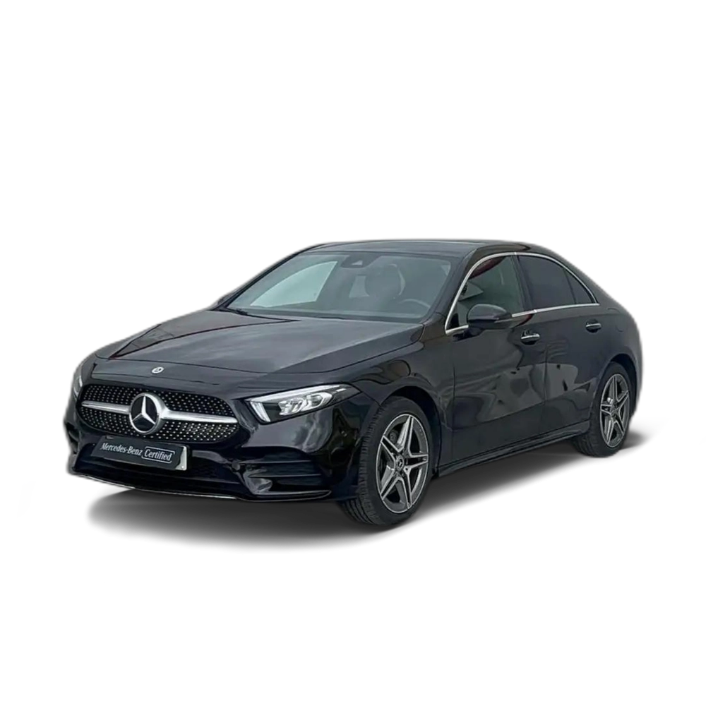 Renting Mercedes-Benz A 250 Sedán e Negro 1
