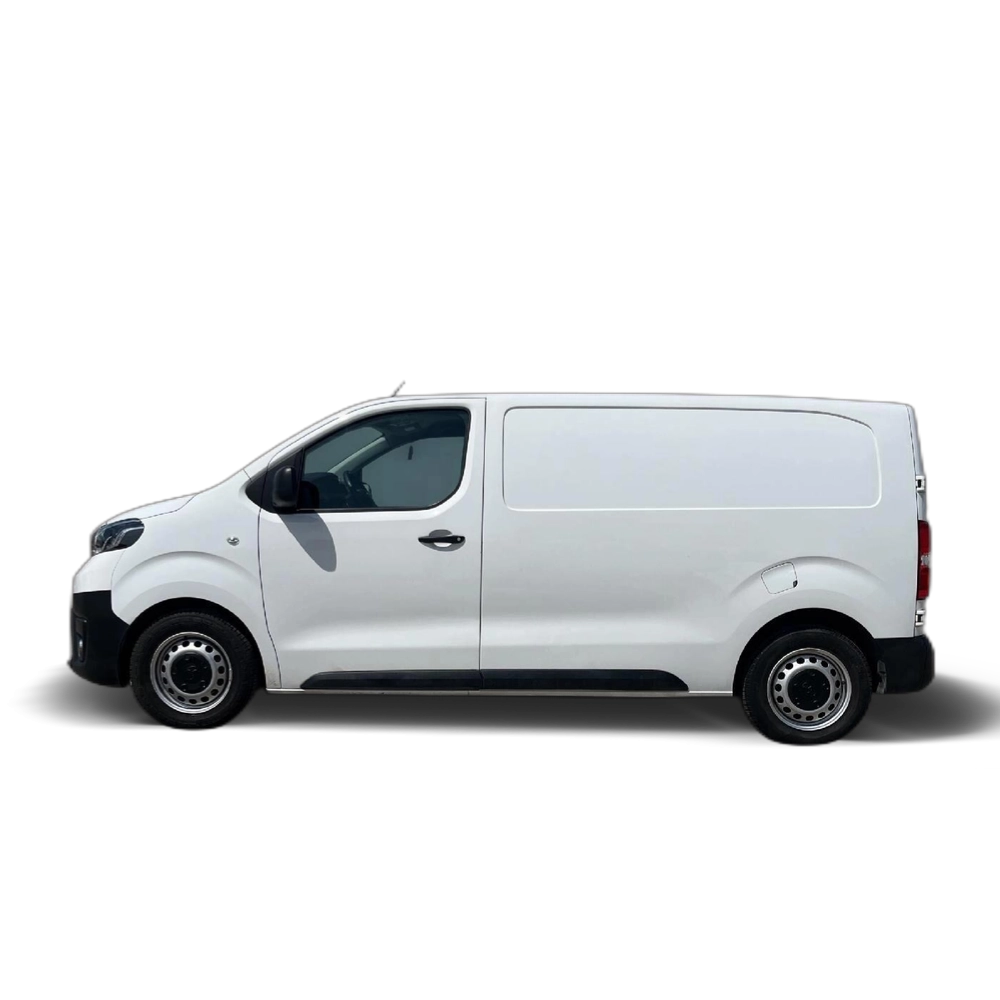 Renting TOYOTA Proace Van Corta 1.5D Business 100 1