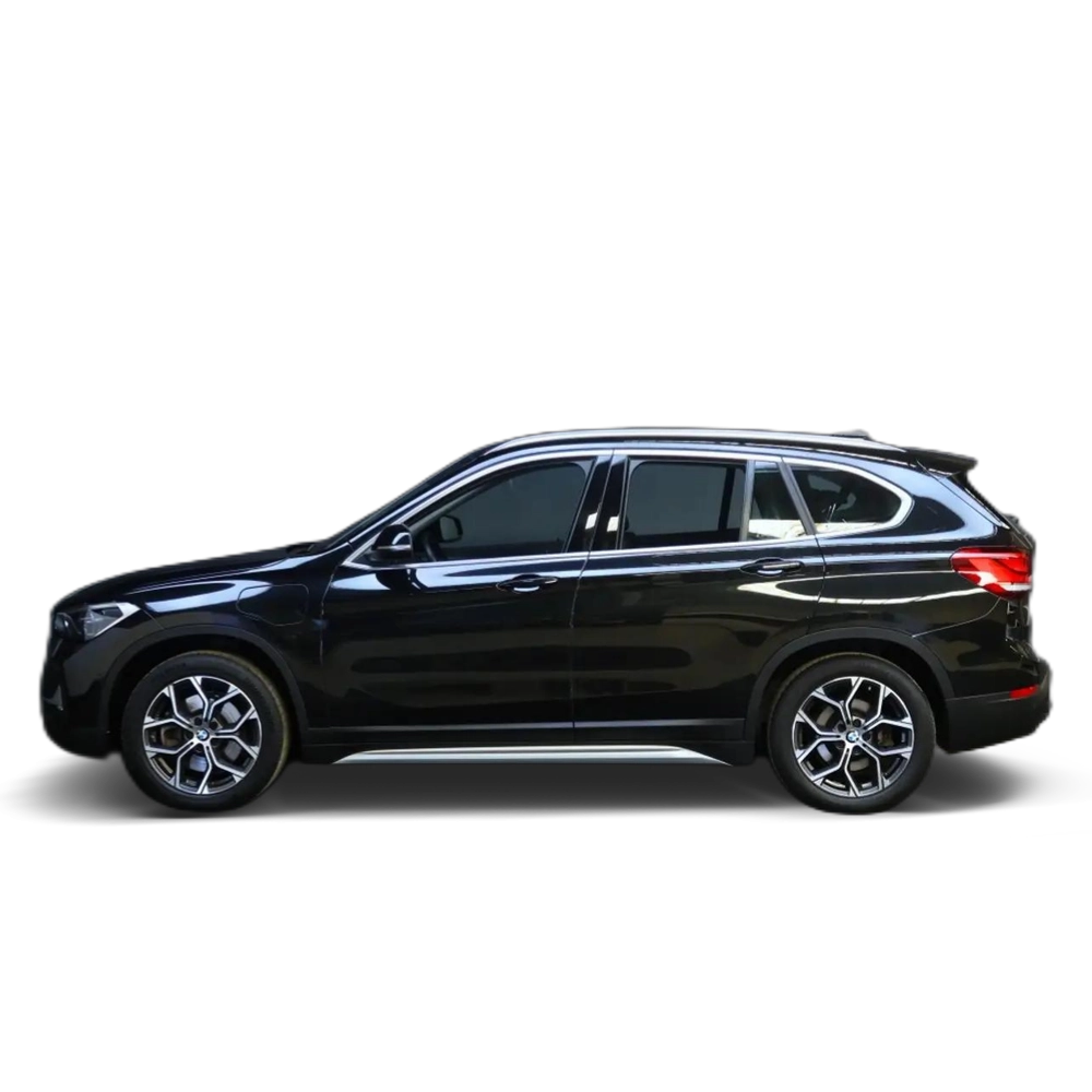 Renting BMW X1 xDrive25eA Negro