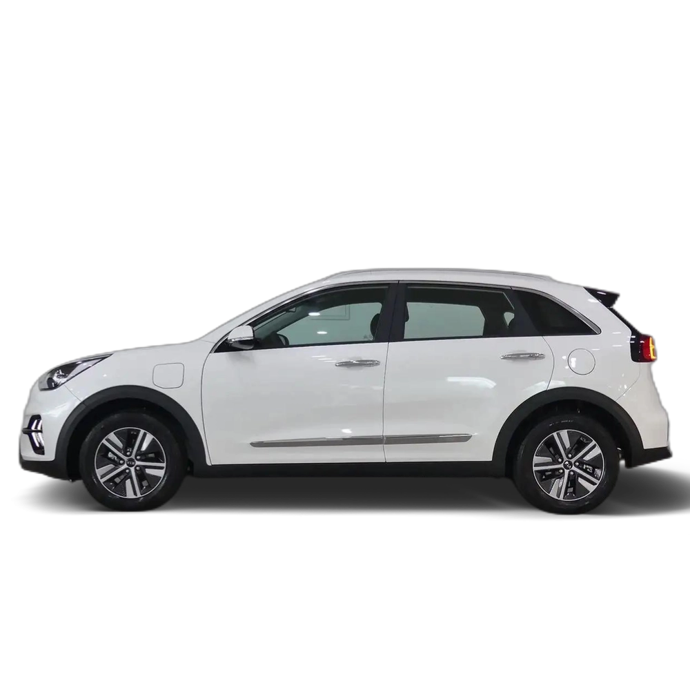 Renting Kia Niro 1.6 GDI PLUG-IN HYBRID DRIVE 141 5P Blanco 1