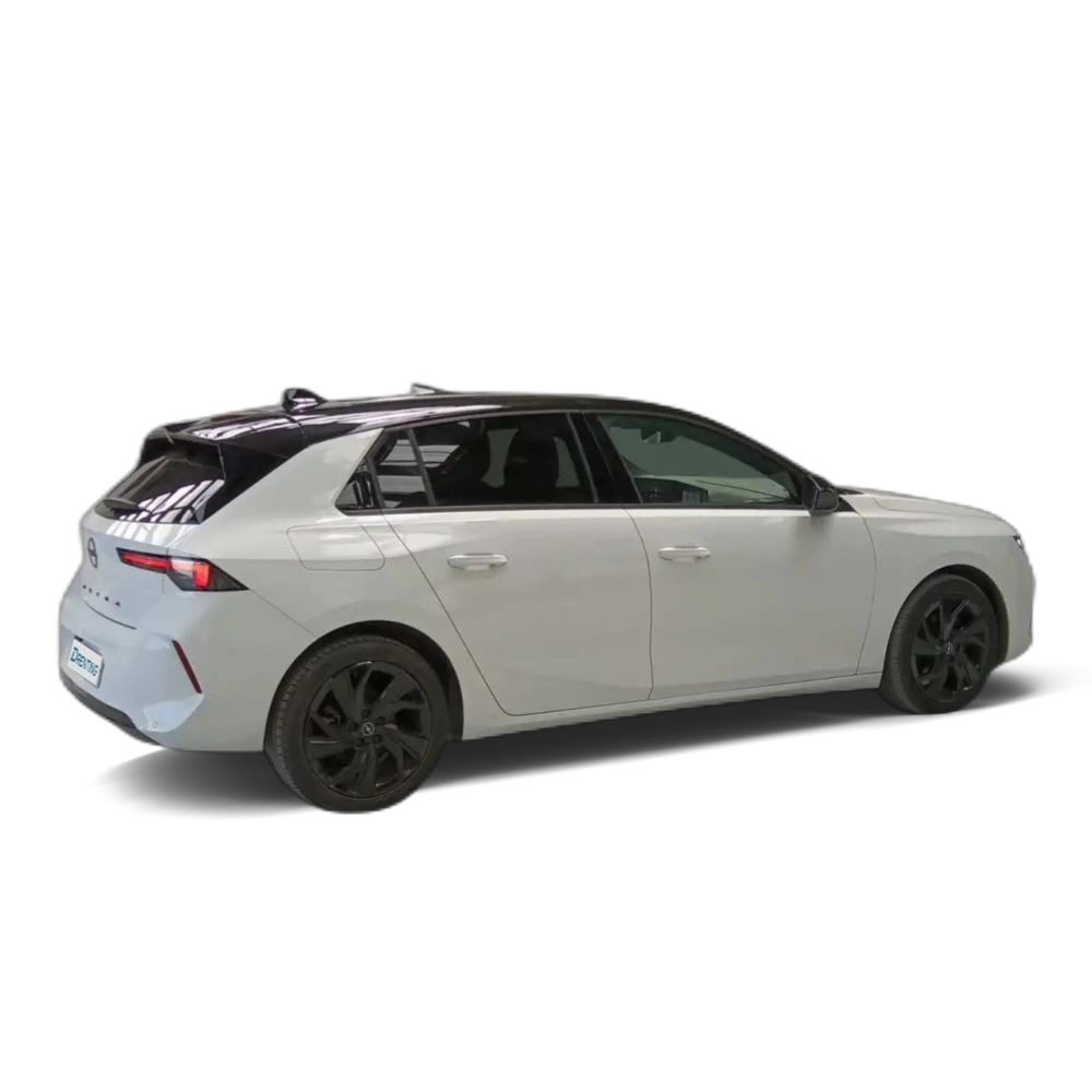 Renting Opel Astra GS Line Blanco 5