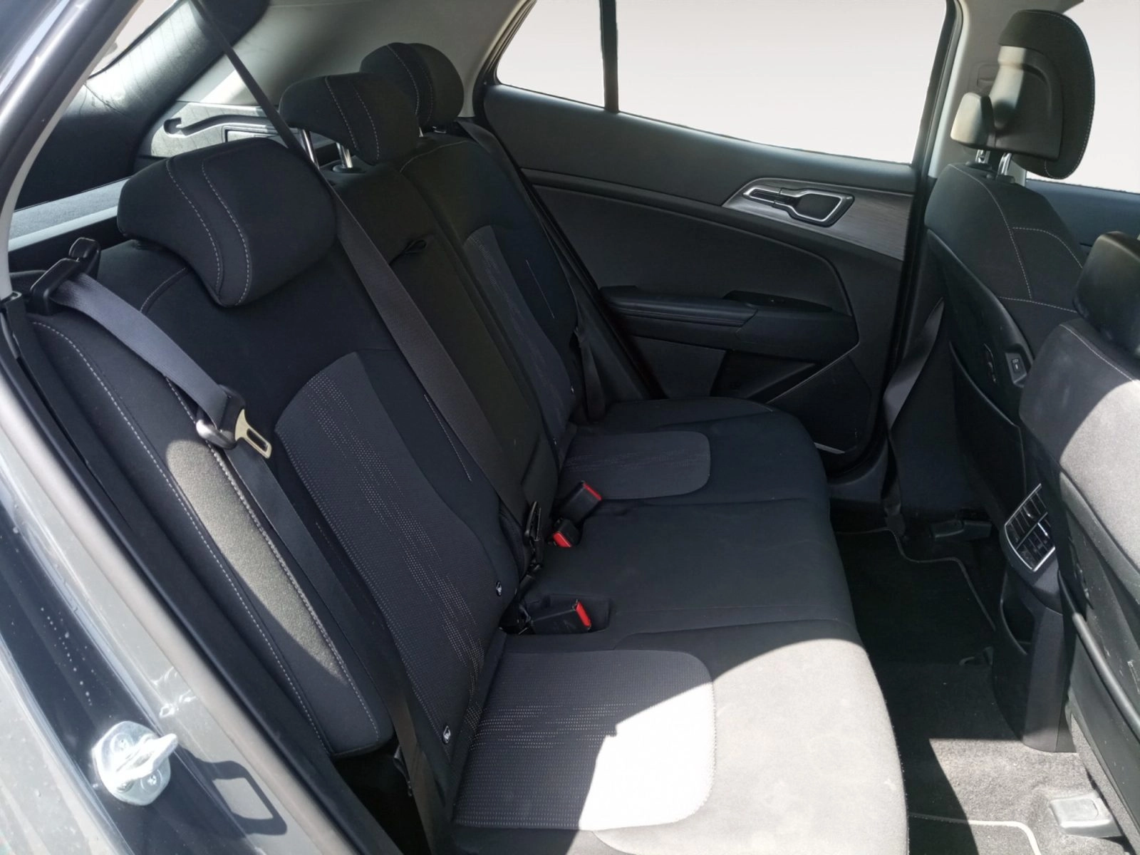 Renting Kia Sportage 1.6 T-GDI Drive