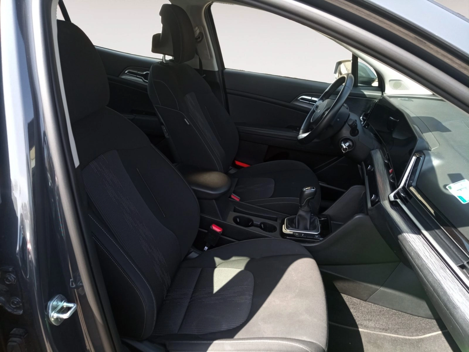 Renting Kia Sportage 1.6 T-GDI Drive