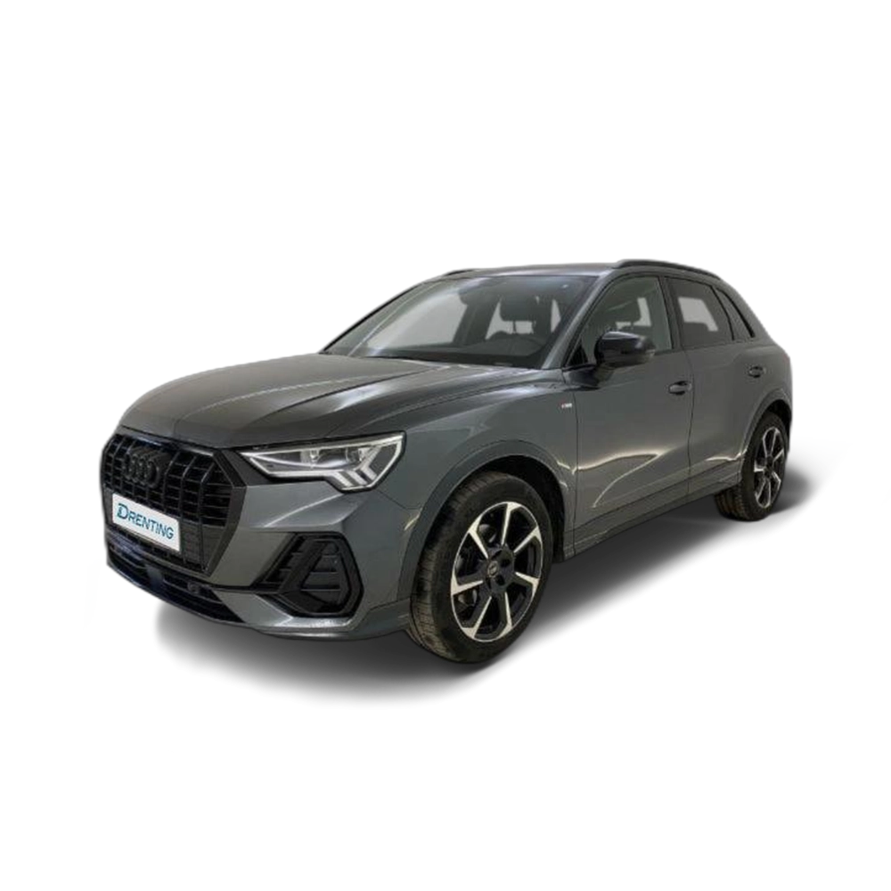 Renting Audi Q3 Black line 35 TFSI 110 kW (150 CV) S tronic 1