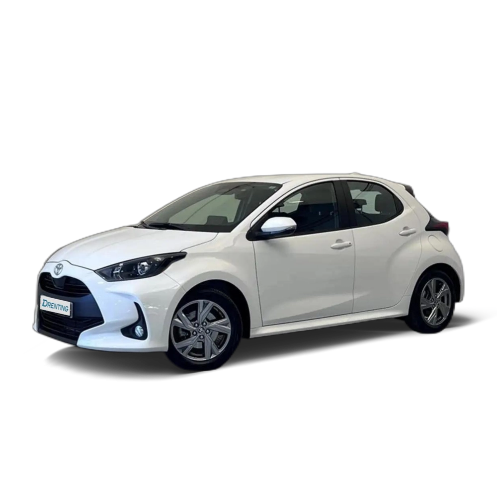 Renting Toyota Yaris ACTIVE PLUS 1