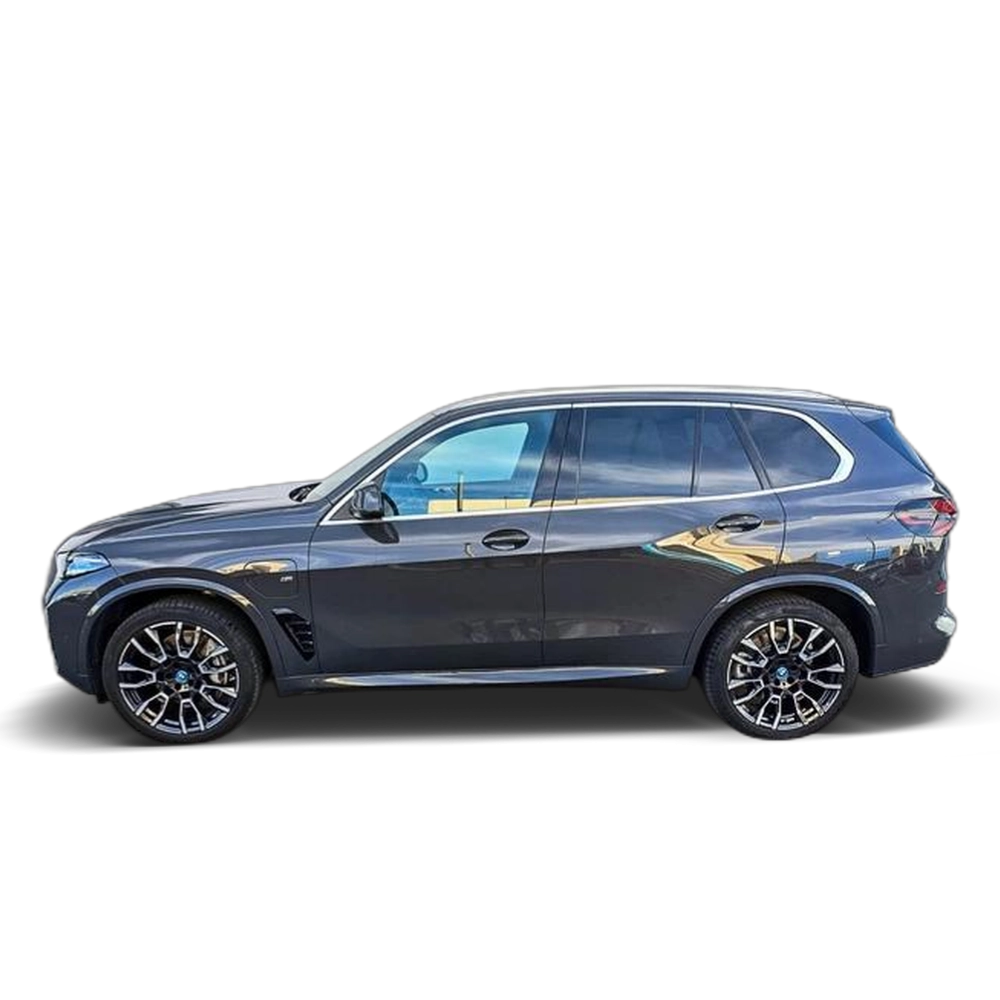 Renting BMW X5 xDrive50e xLine 360 kW (489 CV) 1