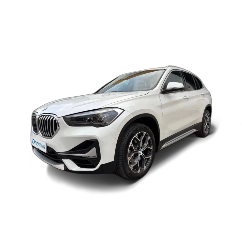 Renting BMW X1 sDrive 20iA Blanco