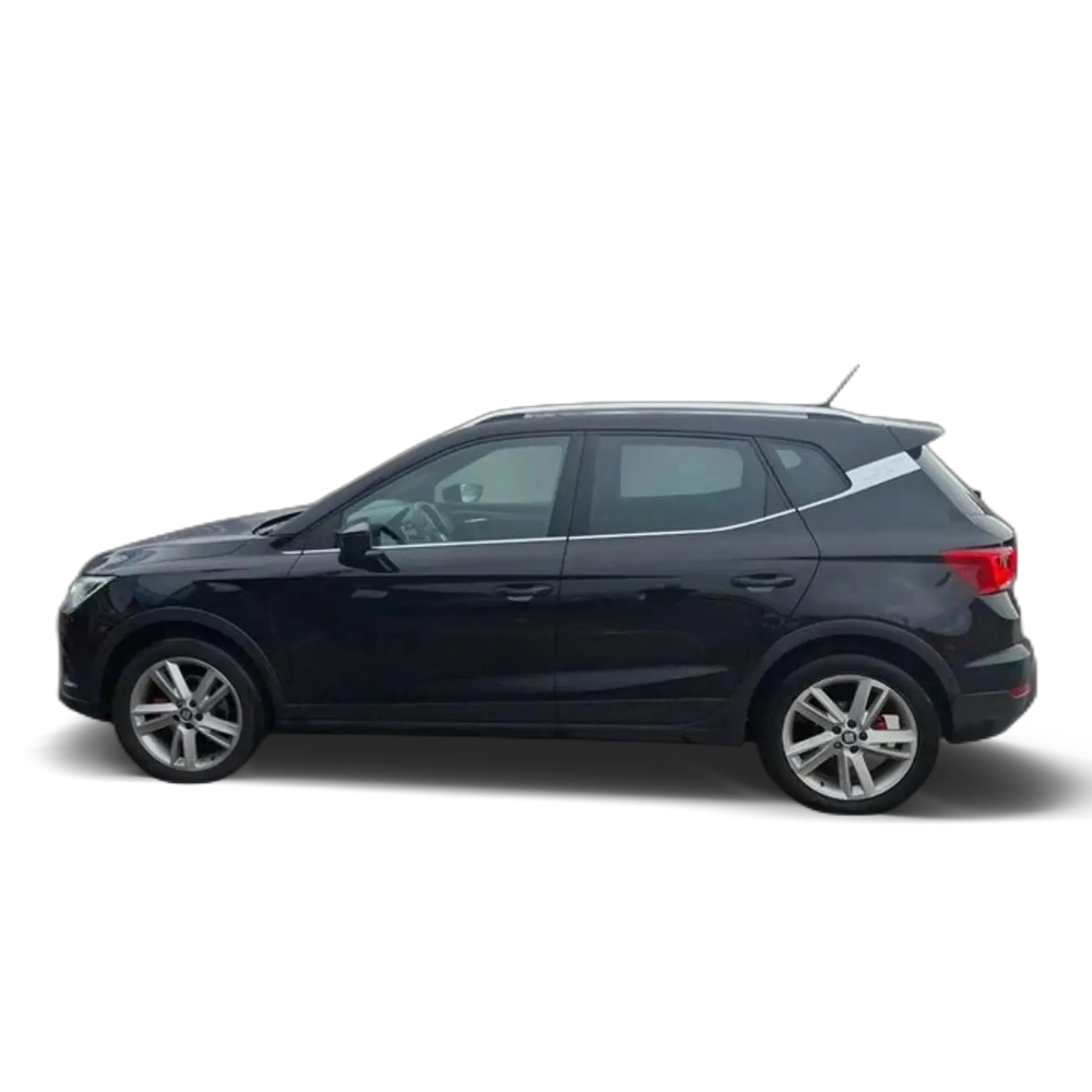 Renting SEAT Arona 1.0 TSI Ecomotive S&amp;S FR DSG7 110 Negro