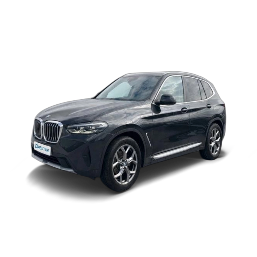 Renting BMW X3 sDrive18d xLine 110 kW (150 CV) 1