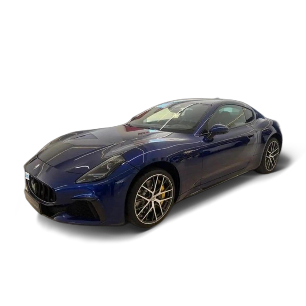Renting Maserati GranTurismo Trofeo Aut. 550 AWD Azul
