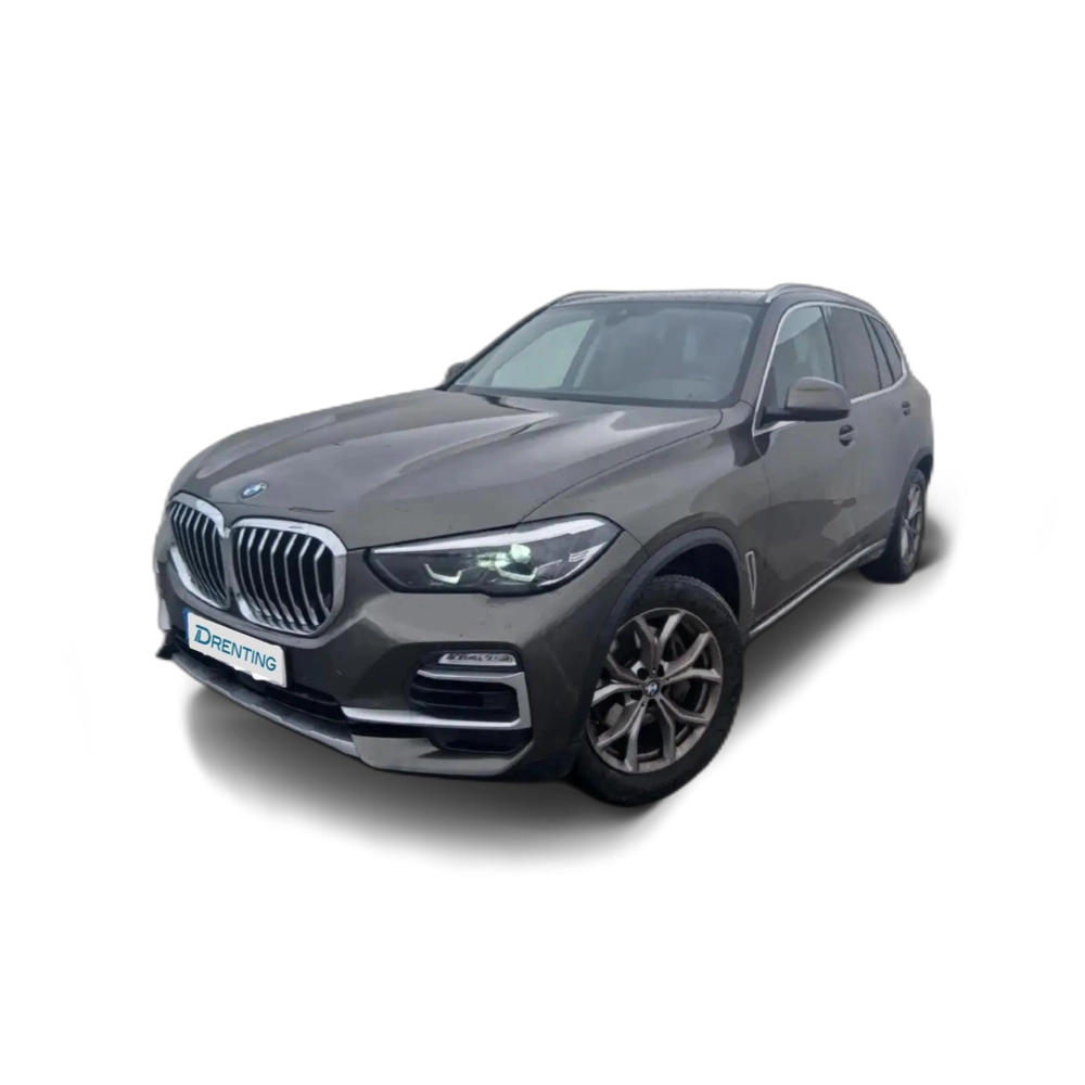 Renting BMW X5 xDrive 30dA Verde