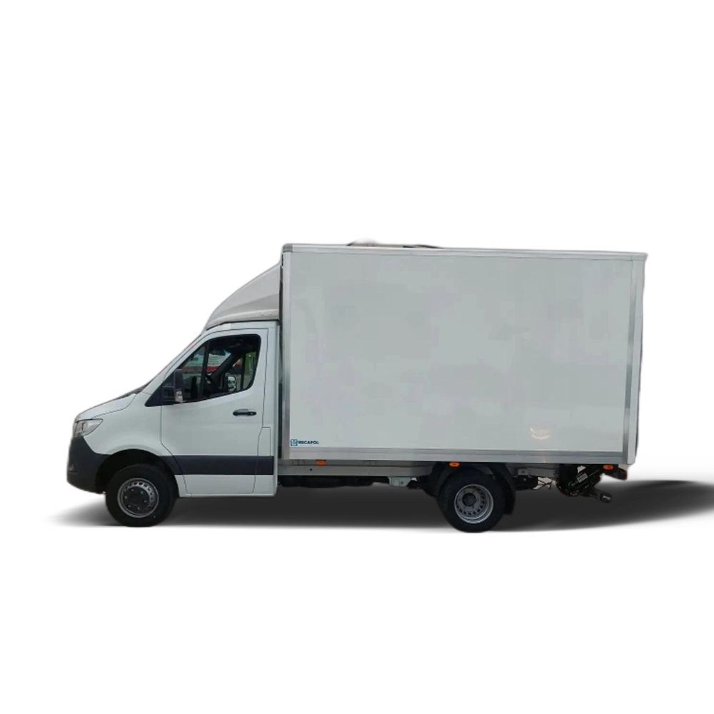 Renting Mercedes-Benz Sprinter Chasis Cabina 317CDI BASE Medio Blanco