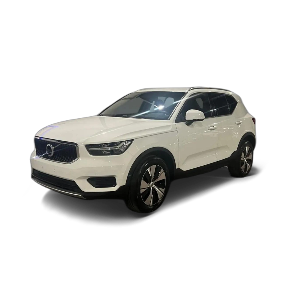 Renting Volvo XC40 T3 Momentum Pro Blanco
