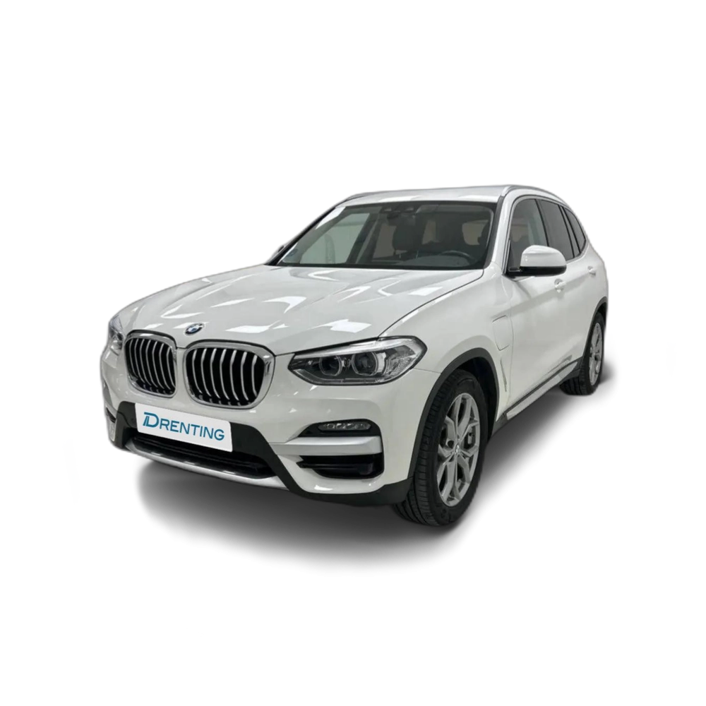 Renting BMW X3 xDrive 30e xLine Blanco 2