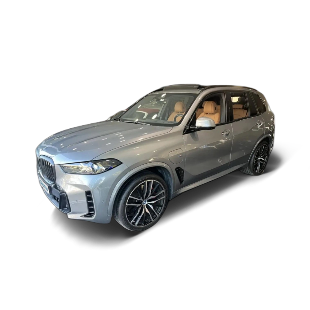 Renting BMW X5 xDrive 50e xLine M Sport Pro Gris
