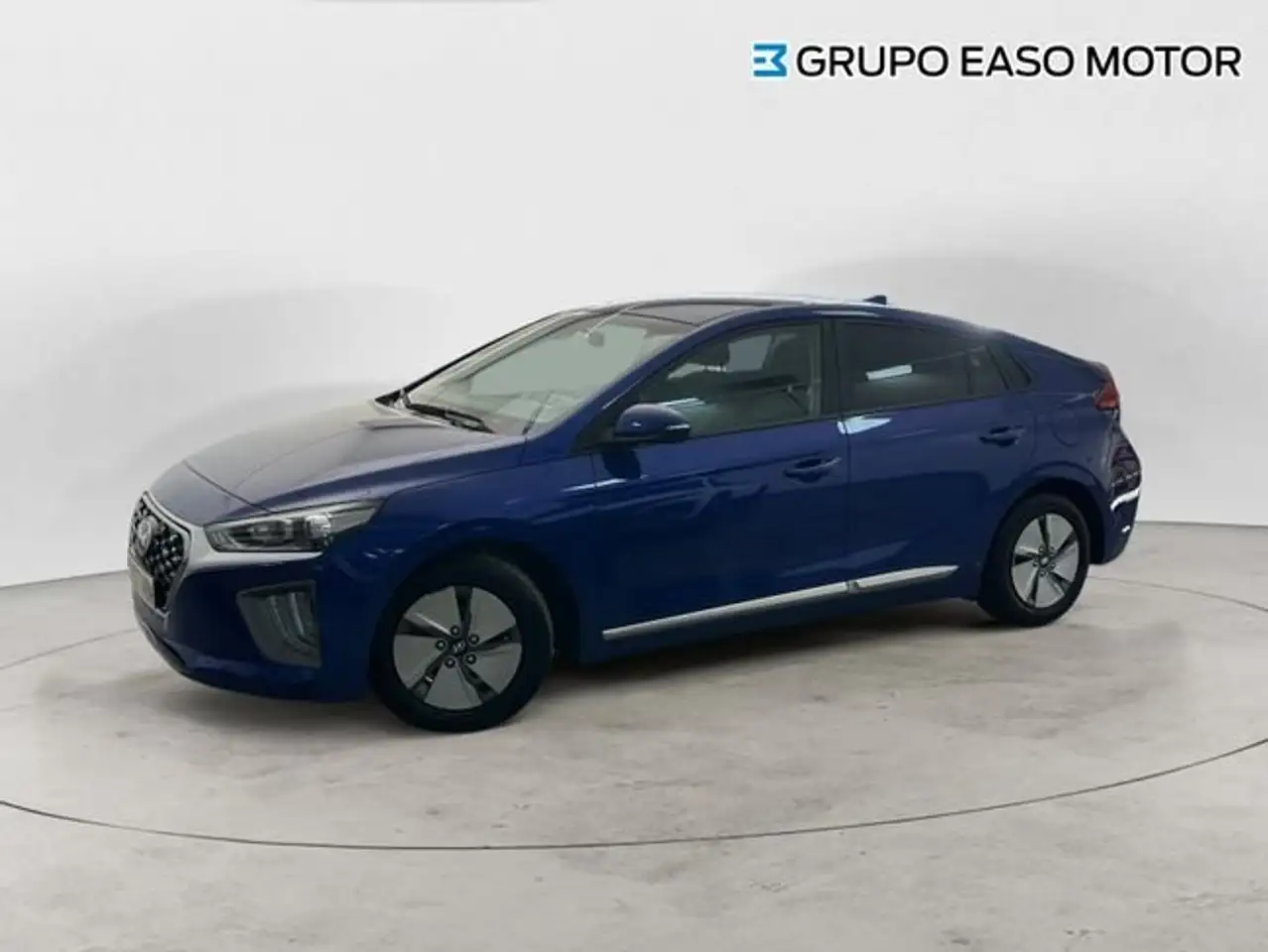 Renting Hyundai IONIQ 1.6 GDI HEV KLASS DCT 141 5P Azul