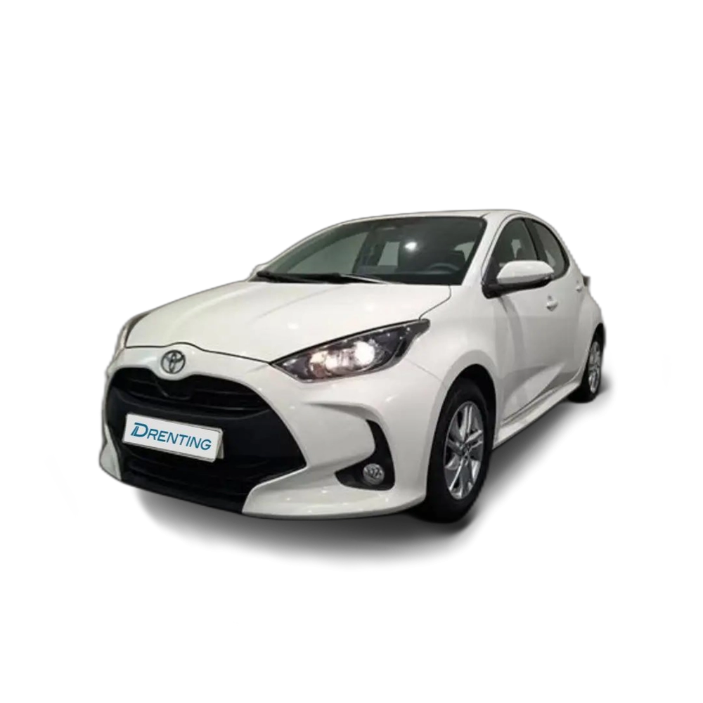 Renting Toyota Yaris 120H 1.5 Active Tech Active Tech Blanco