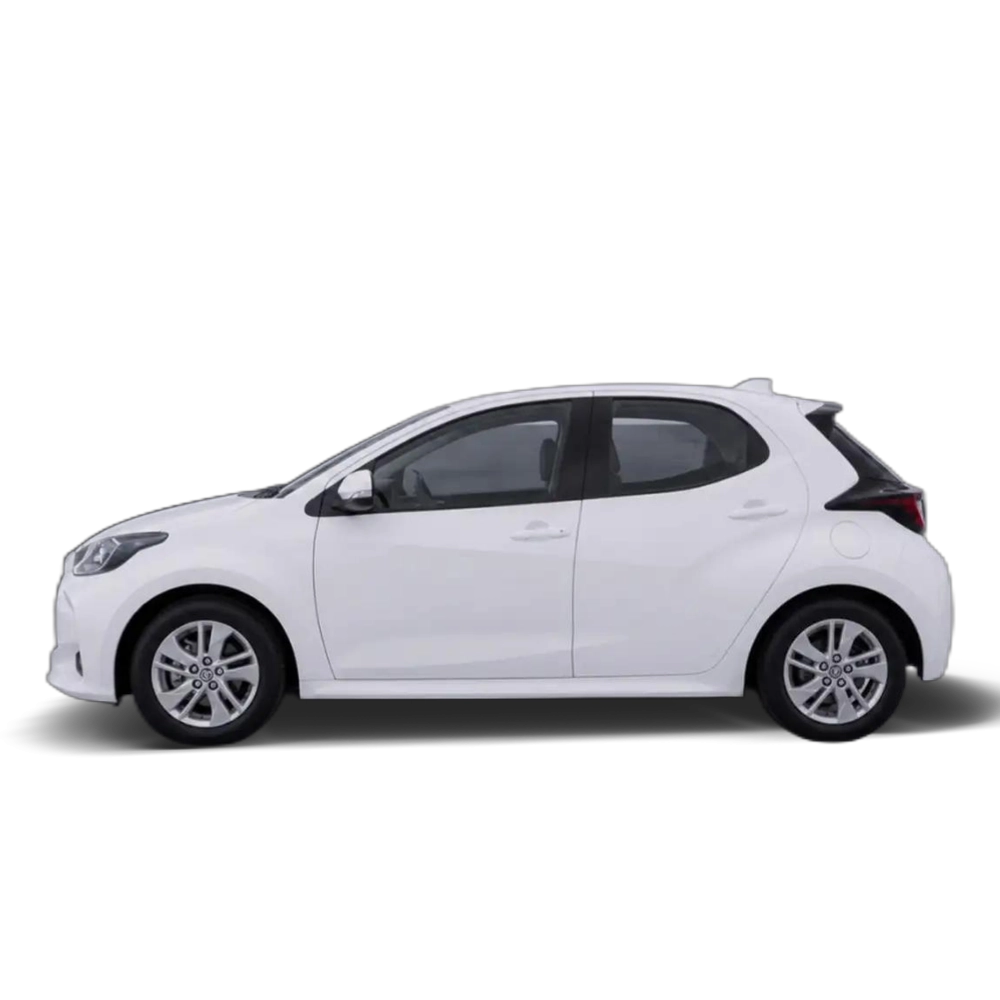 Renting Toyota Yaris 120H 1.5 Business Plus Blanco