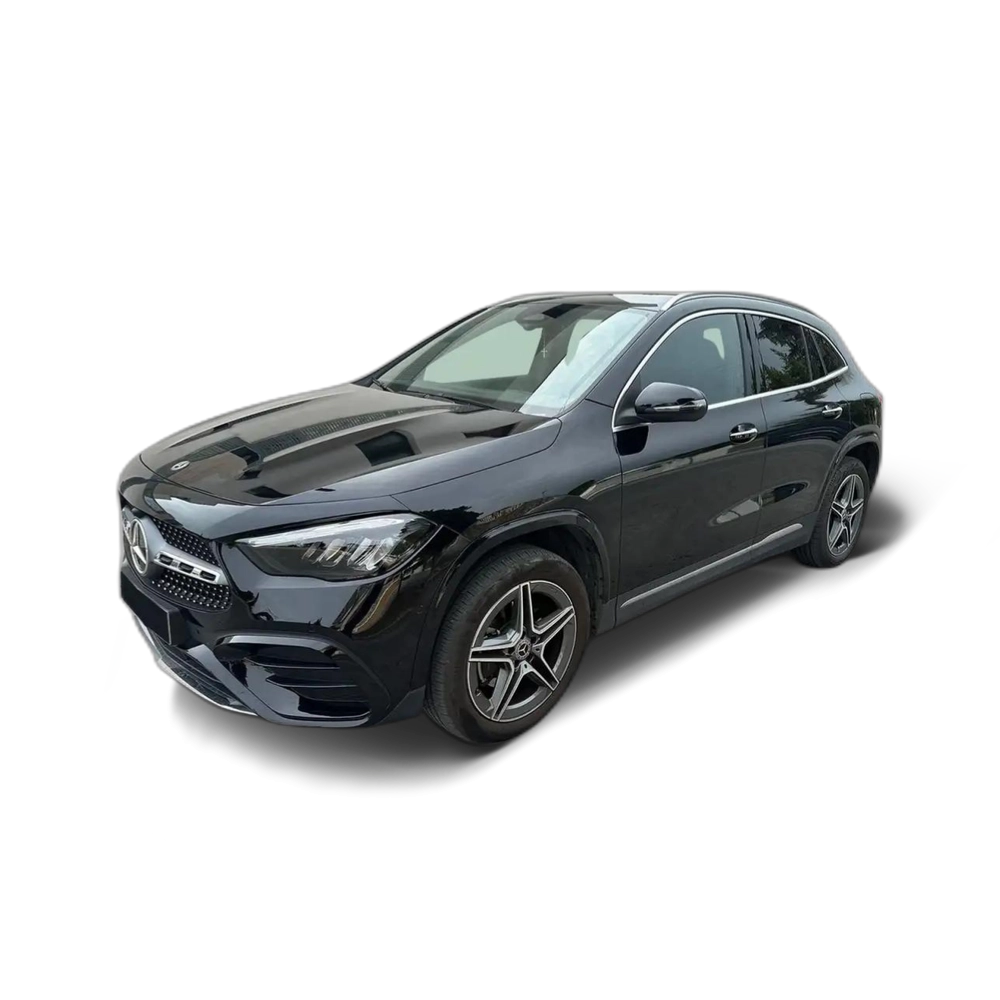 Renting Mercedes-Benz GLA 250 250e Negro 3