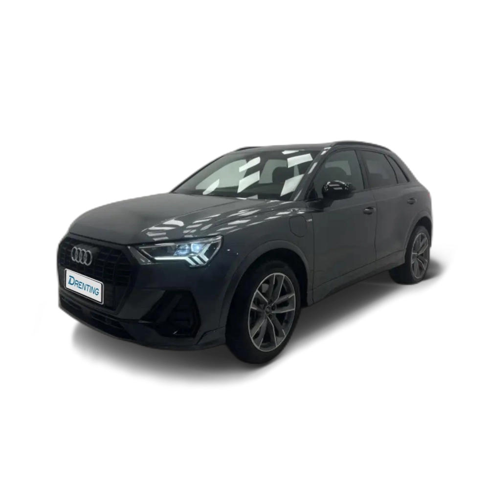Renting Audi Q3 45 TFSIe Black line S-tronic Gris