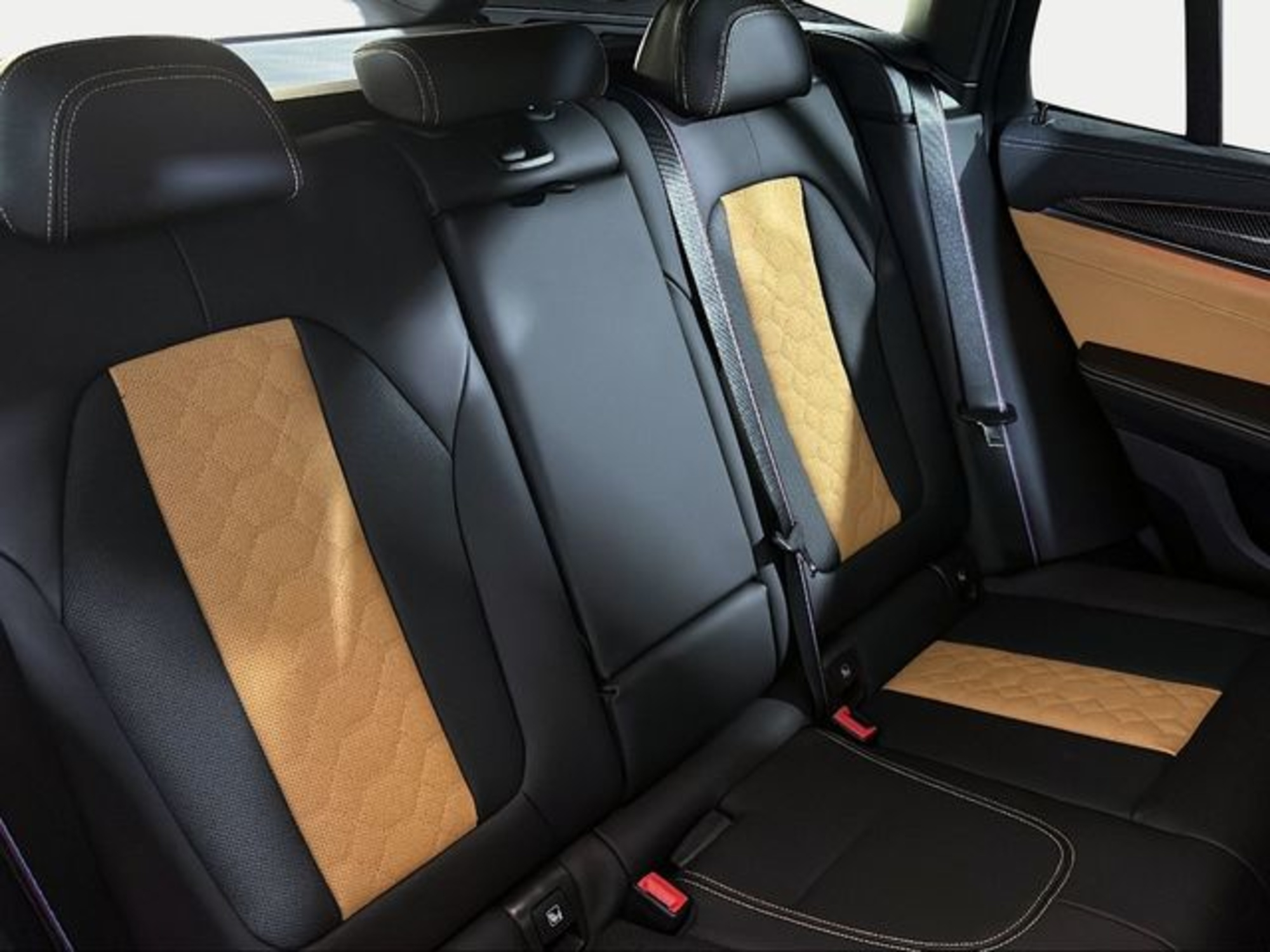 Renting BMW M X3 M 353 kW (480 CV) 2