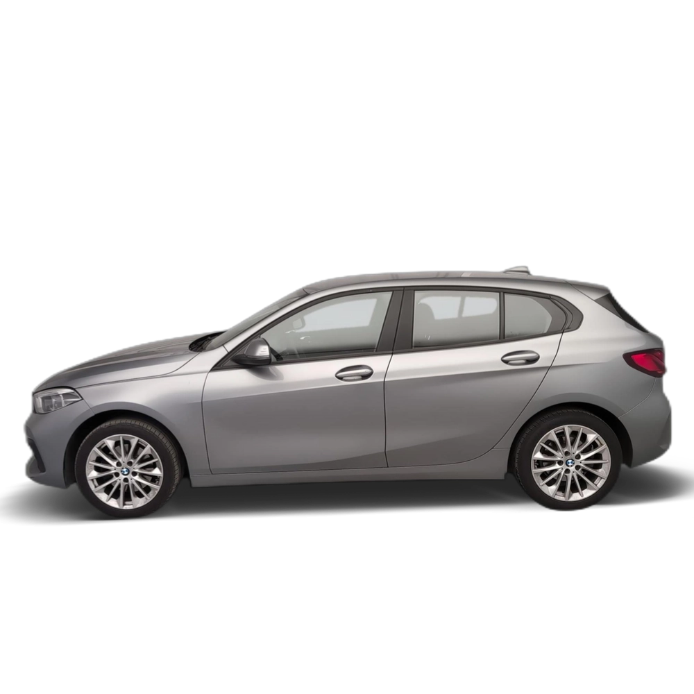Renting BMW Serie 1 118i 103 kW (140 CV) 7 8