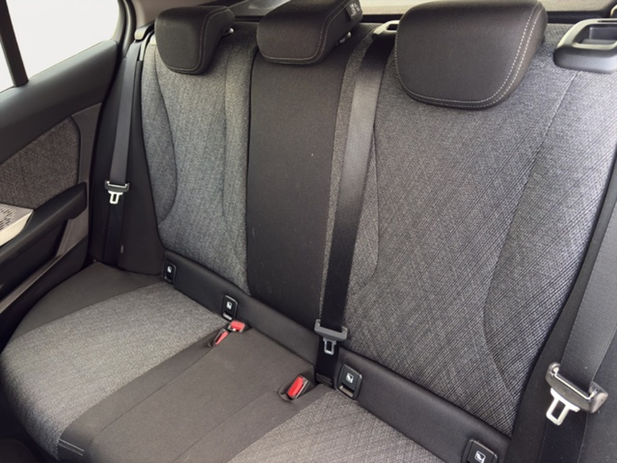 Renting BMW Serie 1 120d 120 kW (163 CV) 10 16