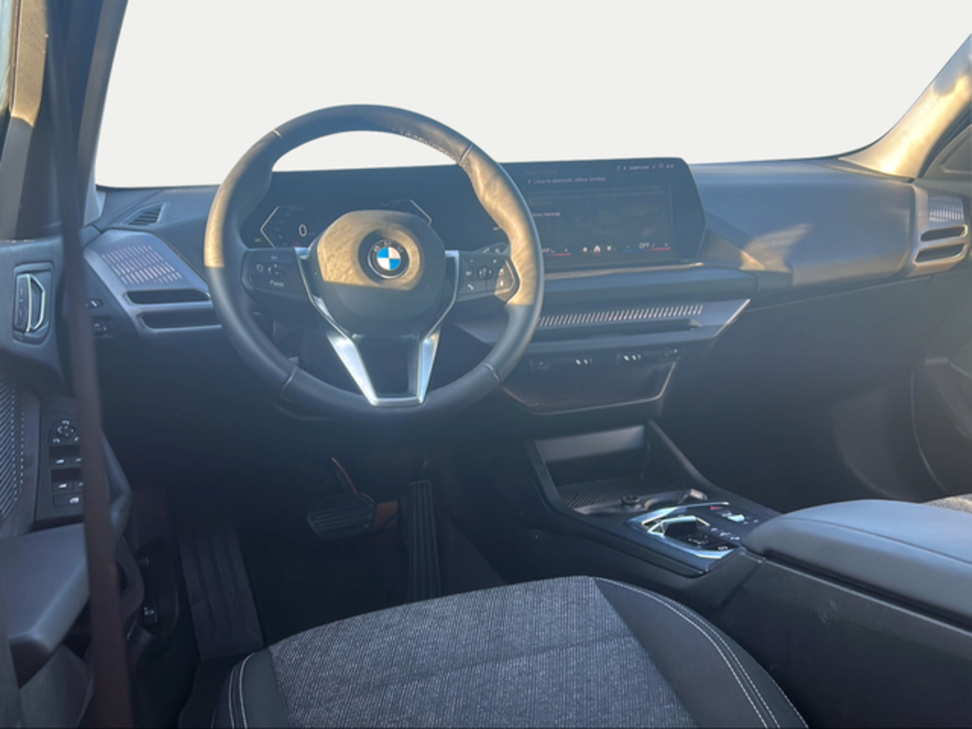 Renting BMW Serie 1 120d 120 kW (163 CV) 10 31