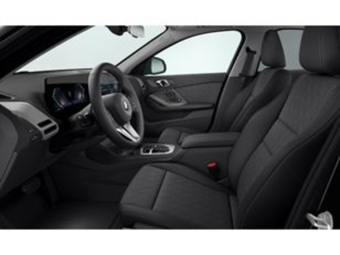 Renting BMW Serie 1 120i 125 kW (170 CV) 4 1