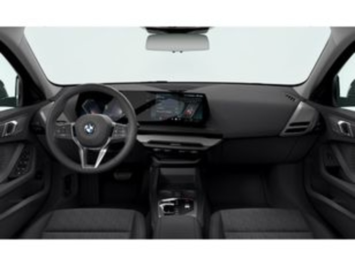 Renting BMW Serie 1 120i 125 kW (170 CV) 4 1
