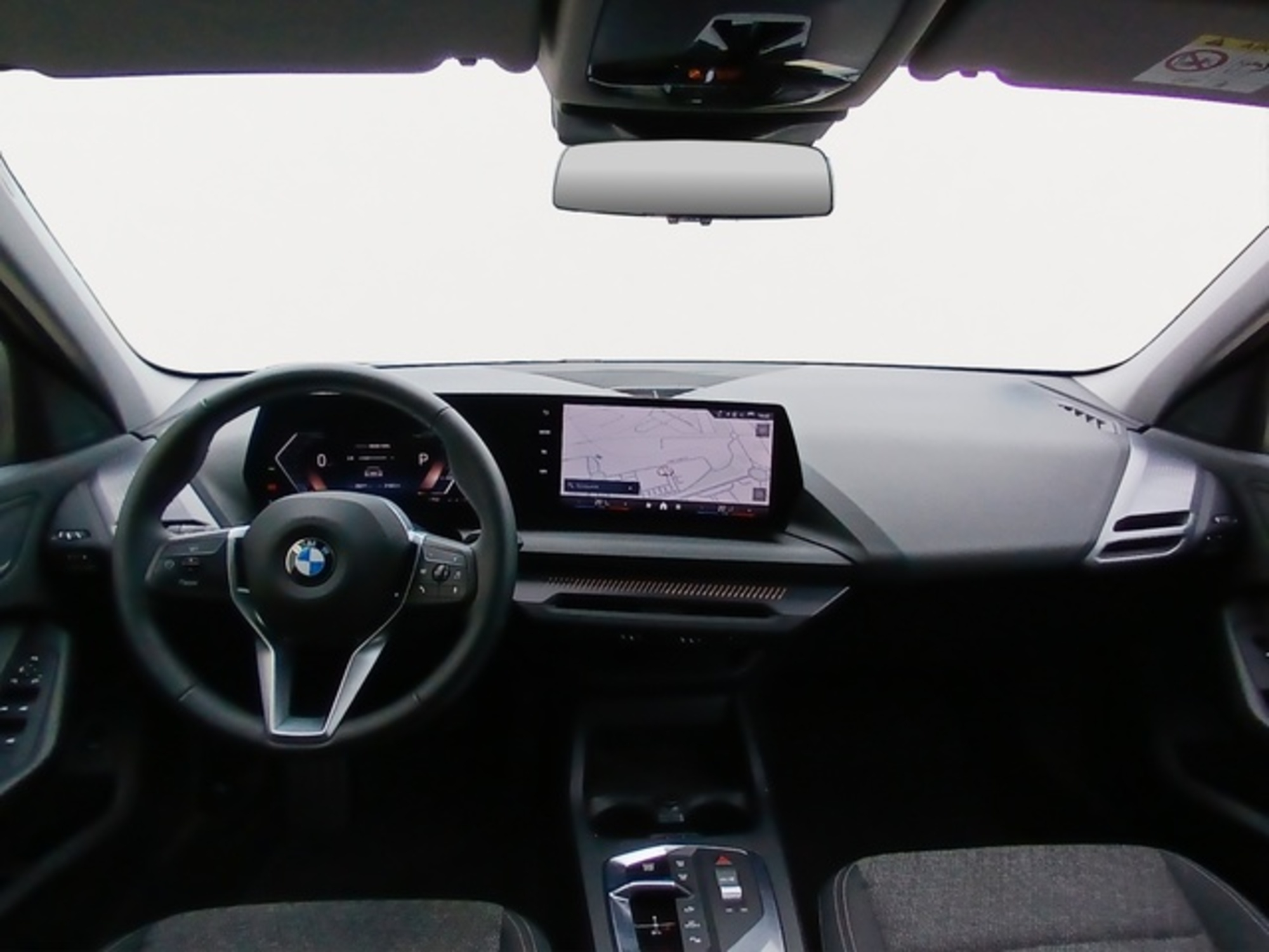 Renting BMW Serie 1 120i 125 kW (170 CV) 4 16