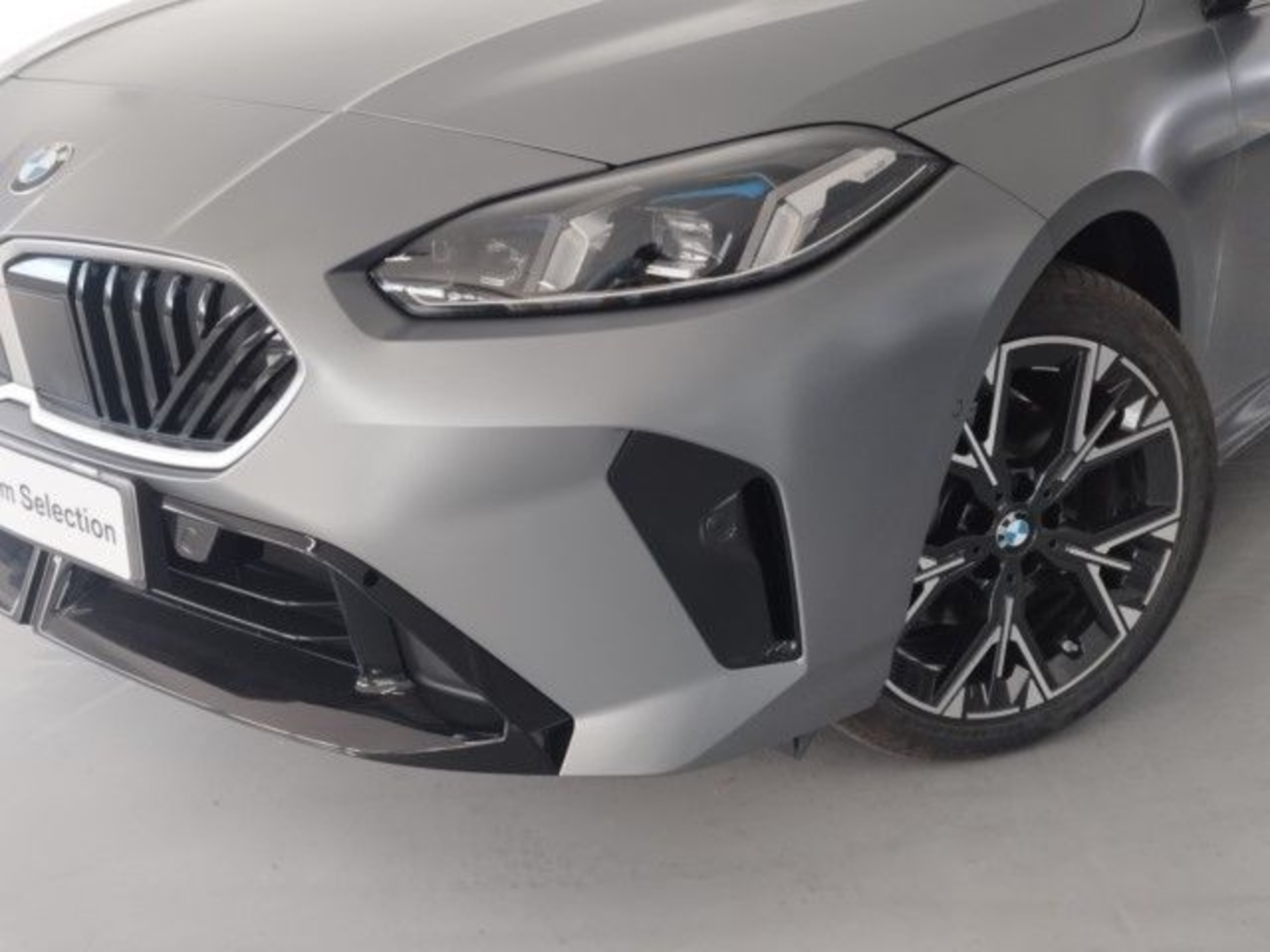 Renting BMW Serie 1 120i 125 kW (170 CV) 6 7