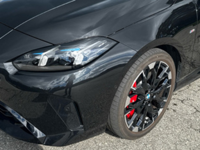 Renting BMW Serie 1 M135i xDrive 221 kW (300 CV) 8 1