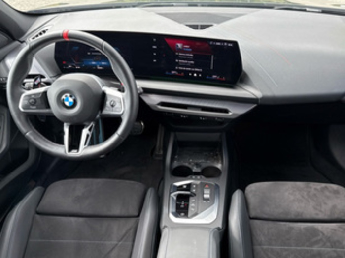 Renting BMW Serie 1 M135i xDrive 221 kW (300 CV) 8 1