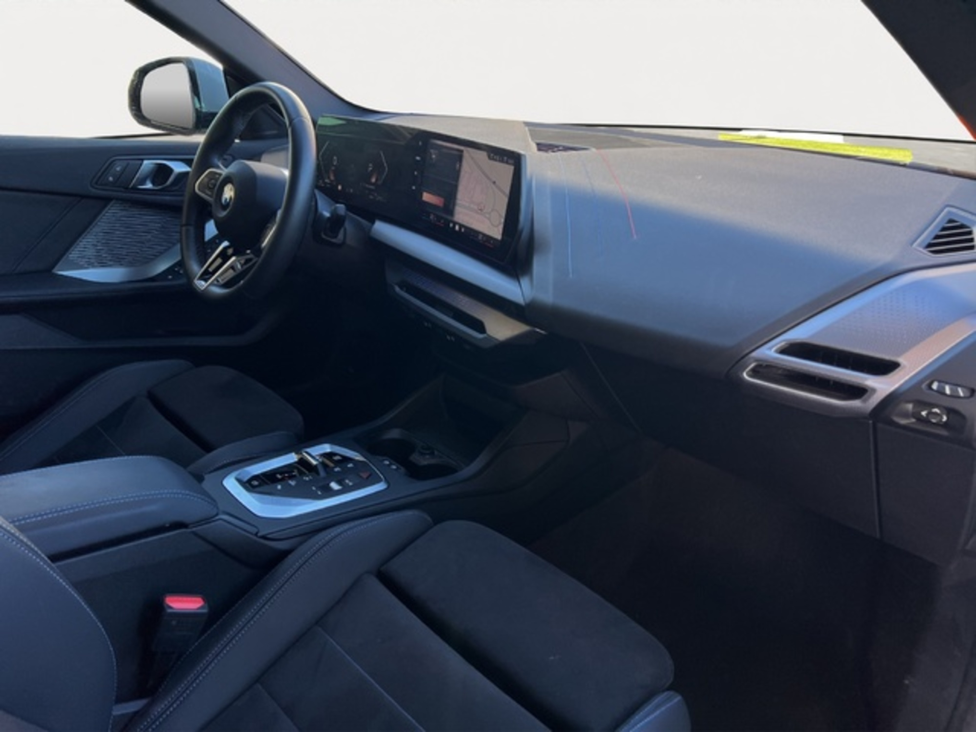Renting BMW Serie 2 218d Gran Coupe 110 kW (150 CV) 8 3