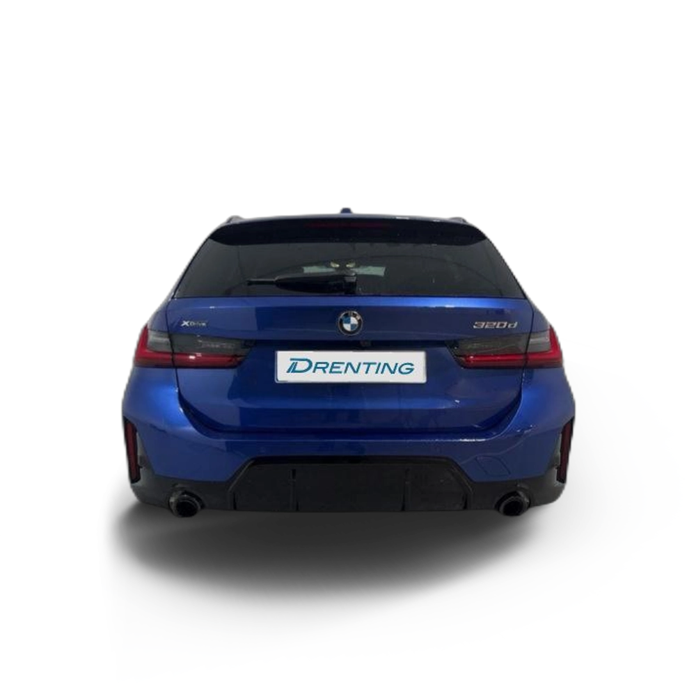 Renting BMW Serie 3 320d xDrive Touring 140 kW (190 CV) 4 1