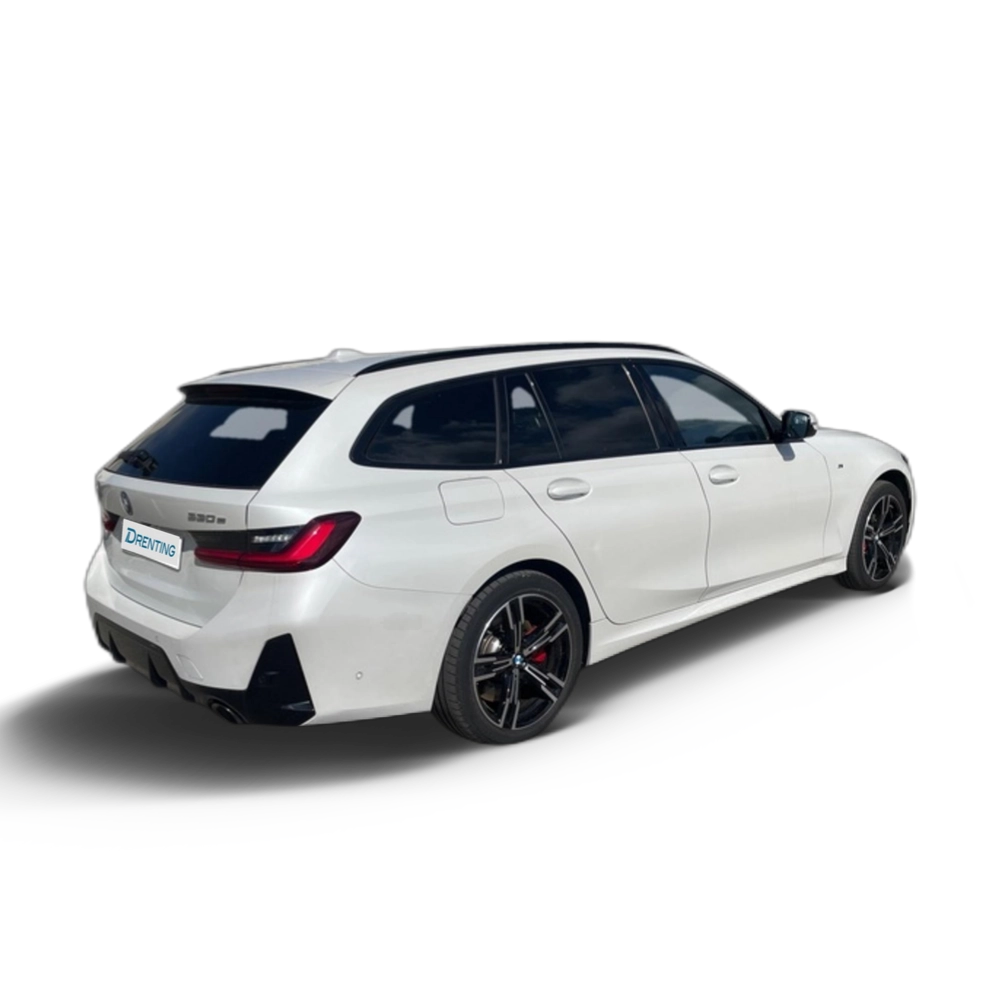 Renting BMW Serie 3 330e xDrive Touring 215 kW (292 CV) 2 4
