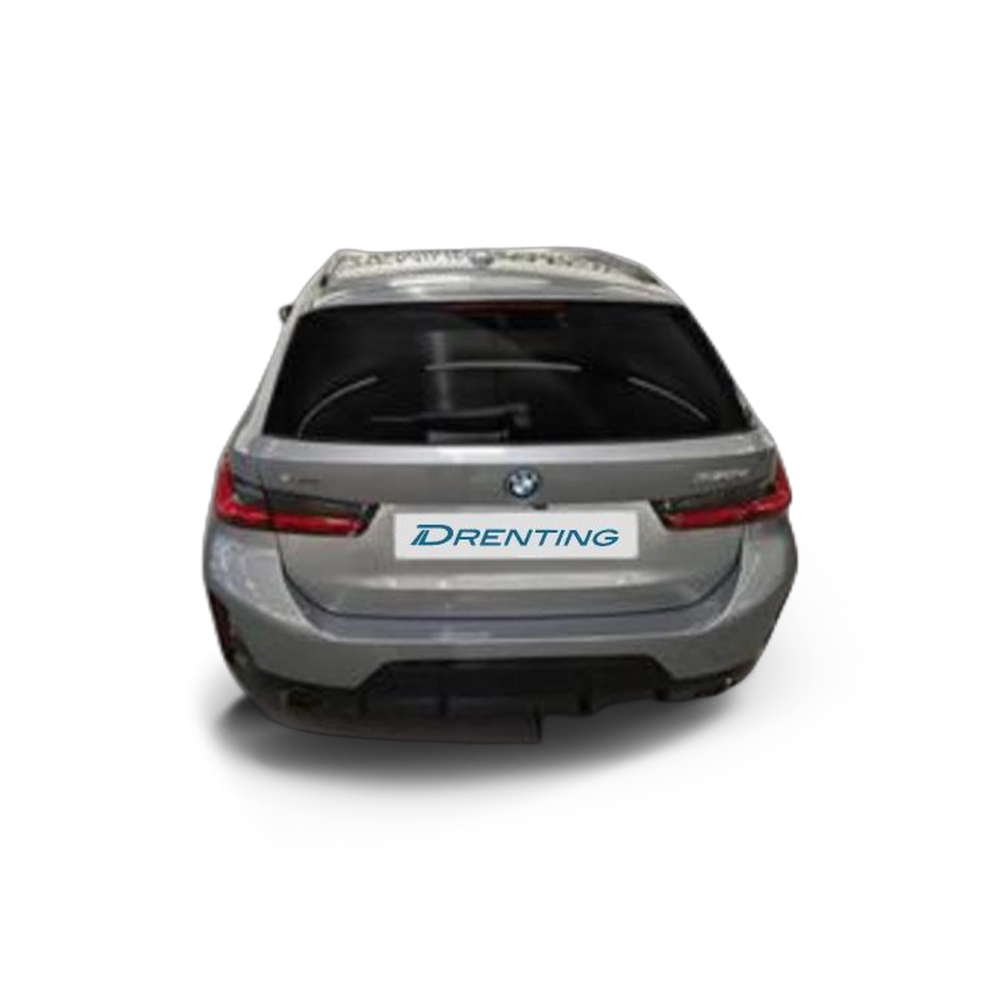 Renting BMW Serie 3 330e xDrive Touring 215 kW (292 CV) 2 6