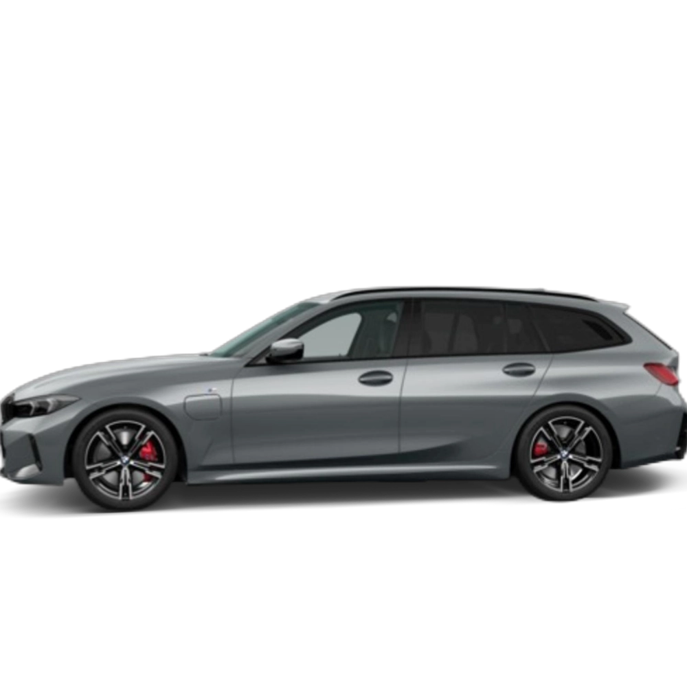 Renting BMW Serie 3 330e xDrive Touring 215 kW (292 CV) 3 1