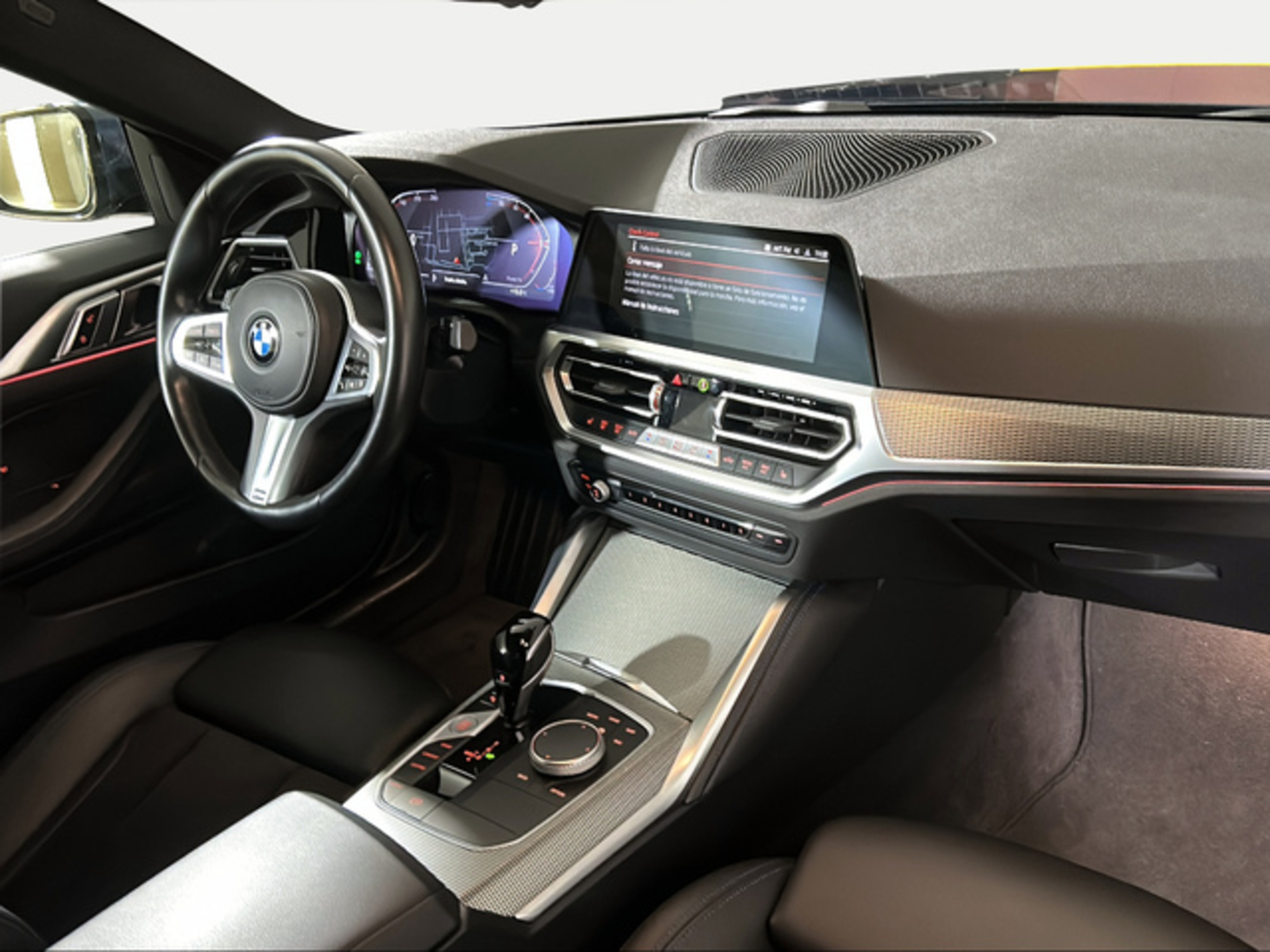 Renting BMW Serie 4 420d Coupe 140 kW (190 CV) 8 1