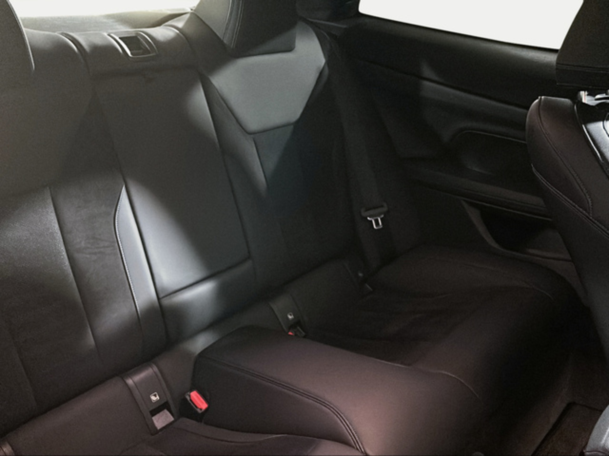 Renting BMW Serie 4 420d Coupe 140 kW (190 CV) 8 1