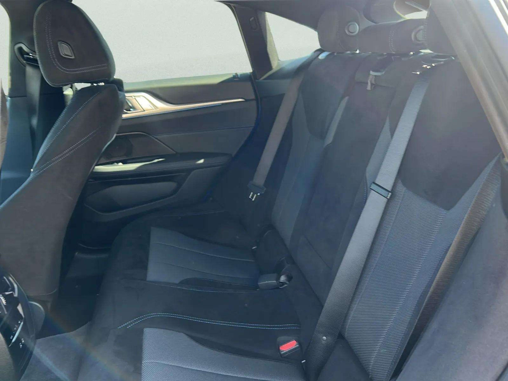 Renting BMW Serie 4 420d Gran Coupe 140 kW (190 CV) 7 2