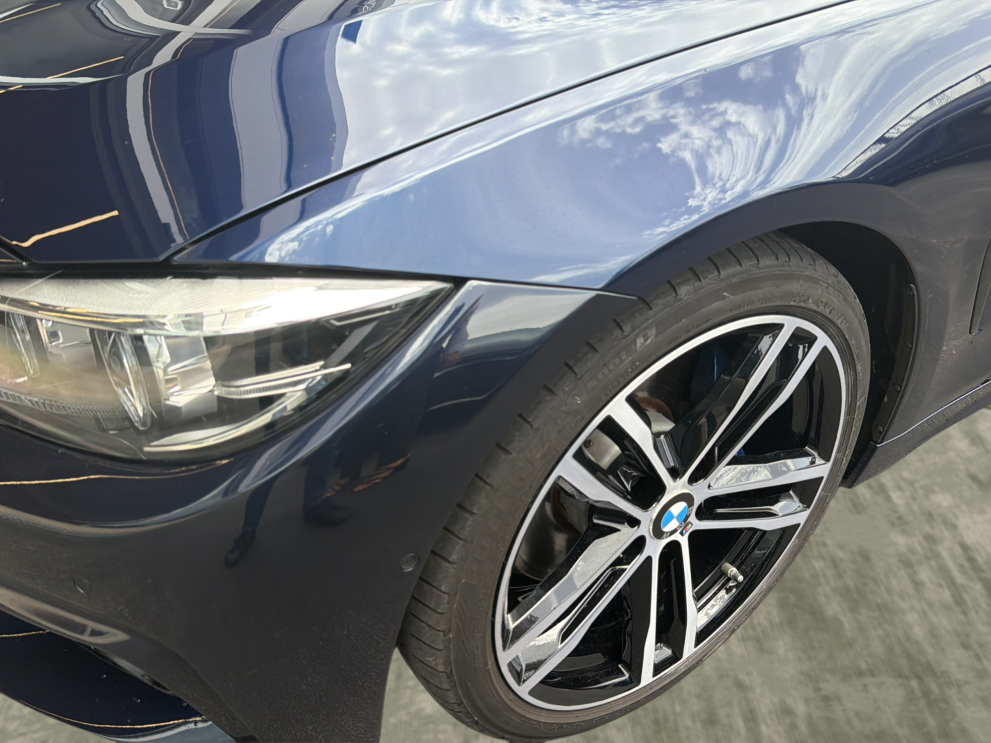 Renting BMW Serie 4 420i Gran Coupe 135 kW (184 CV) 5
