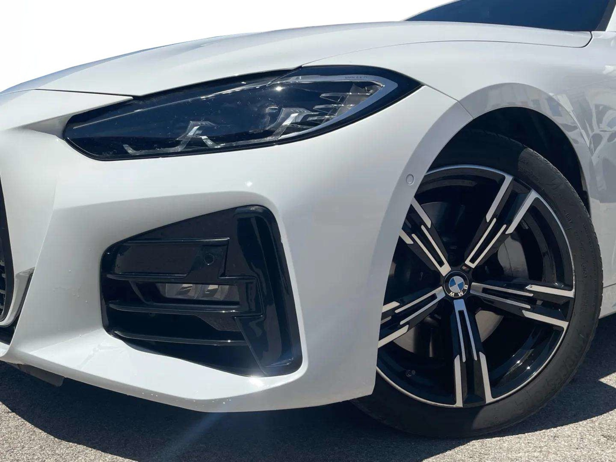 Renting BMW Serie 4 430i Coupe 190 kW (258 CV) 1
